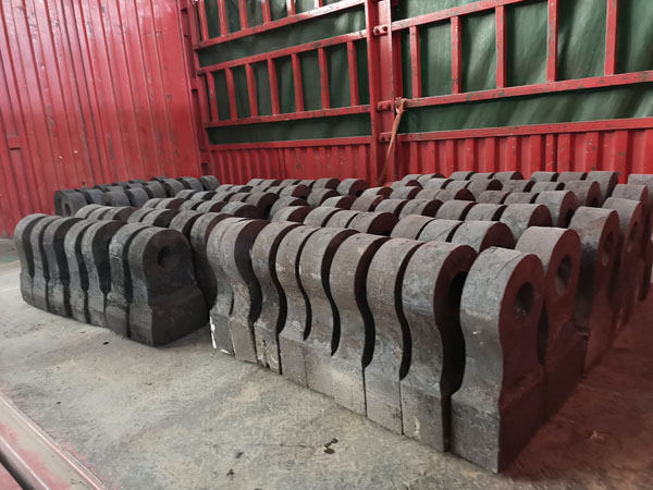 高鉻錘頭發貨現場